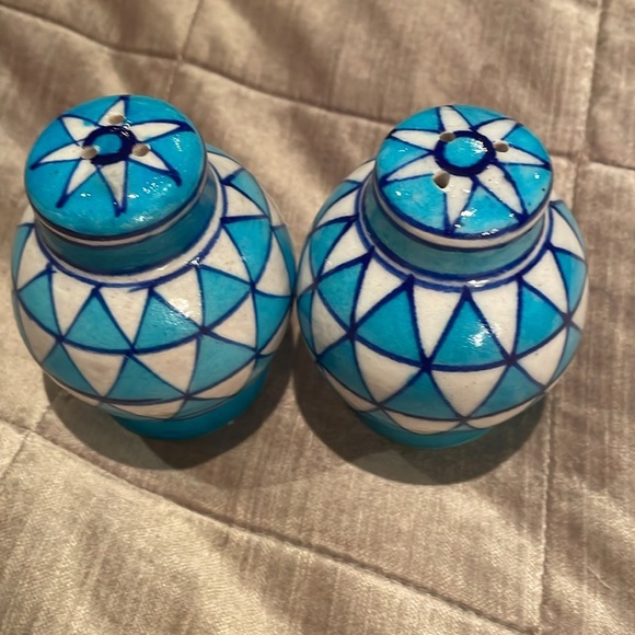 Turquoise & White Moroccan Style Ceramic Salt & Pepper Shakers NWOTS - Picture 5 of 7